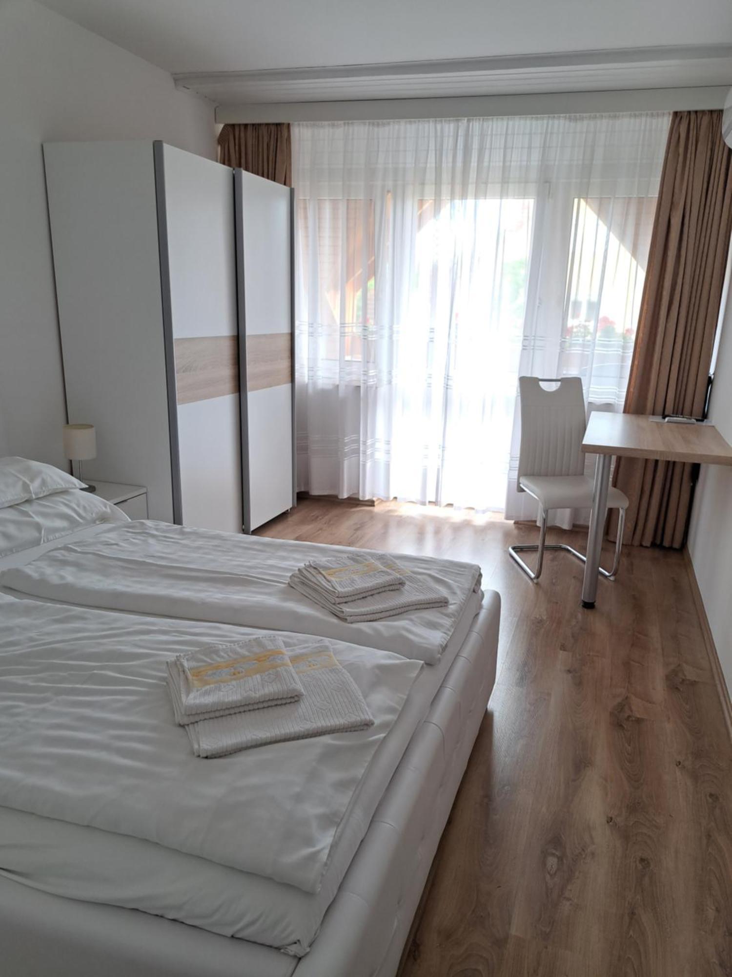 Emma Apartman Harkány Værelse billede